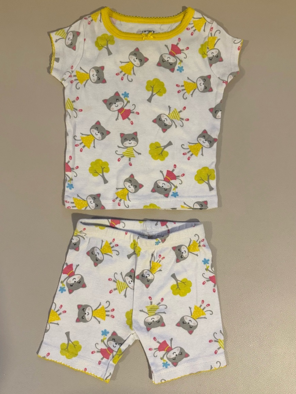 Carter's White Short-Sleeve Pajama Set with Yellow and Pink Cat Print